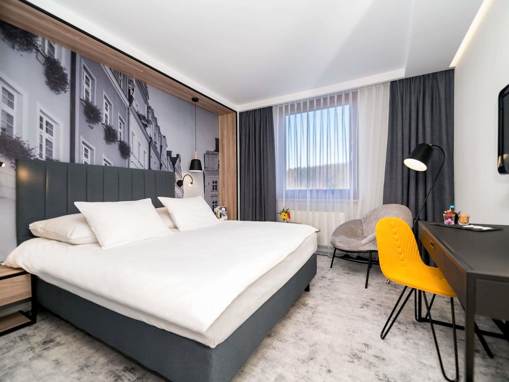 MERCURE JELENIA GORA 17/50