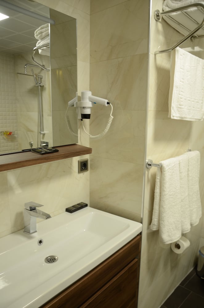 Safa Royal Museum Hotel 31/33