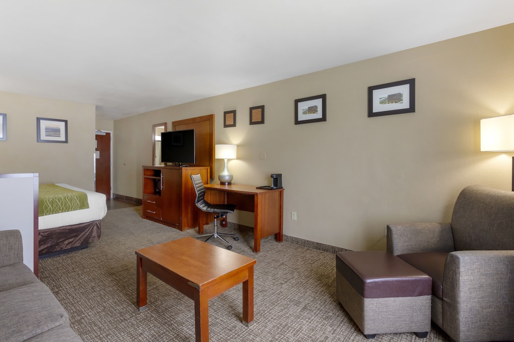 Comfort Inn & Suites Woods Cross - Salt Lake City North 32/43