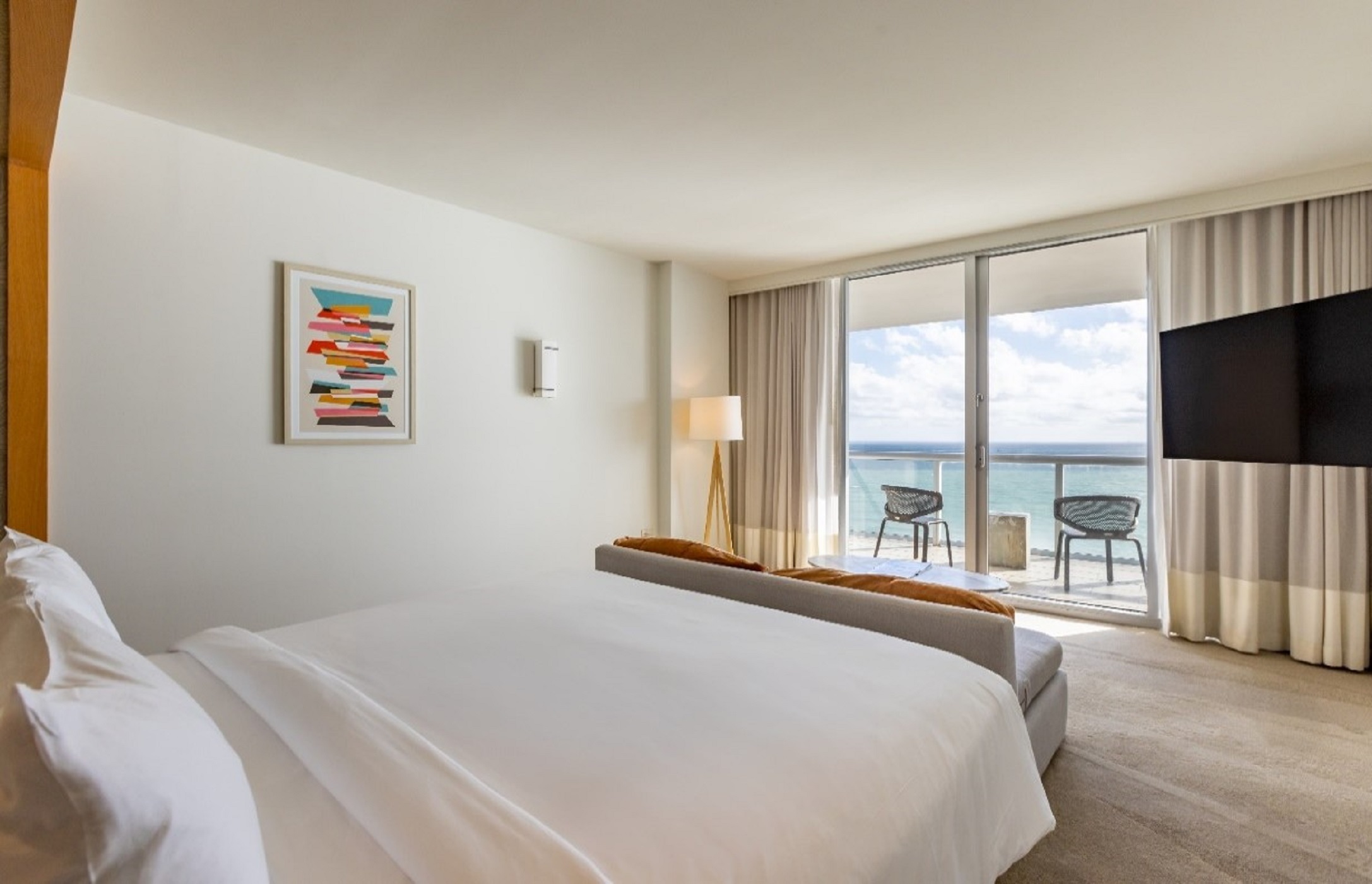 Junior Suite, King Bed, Ocean Front