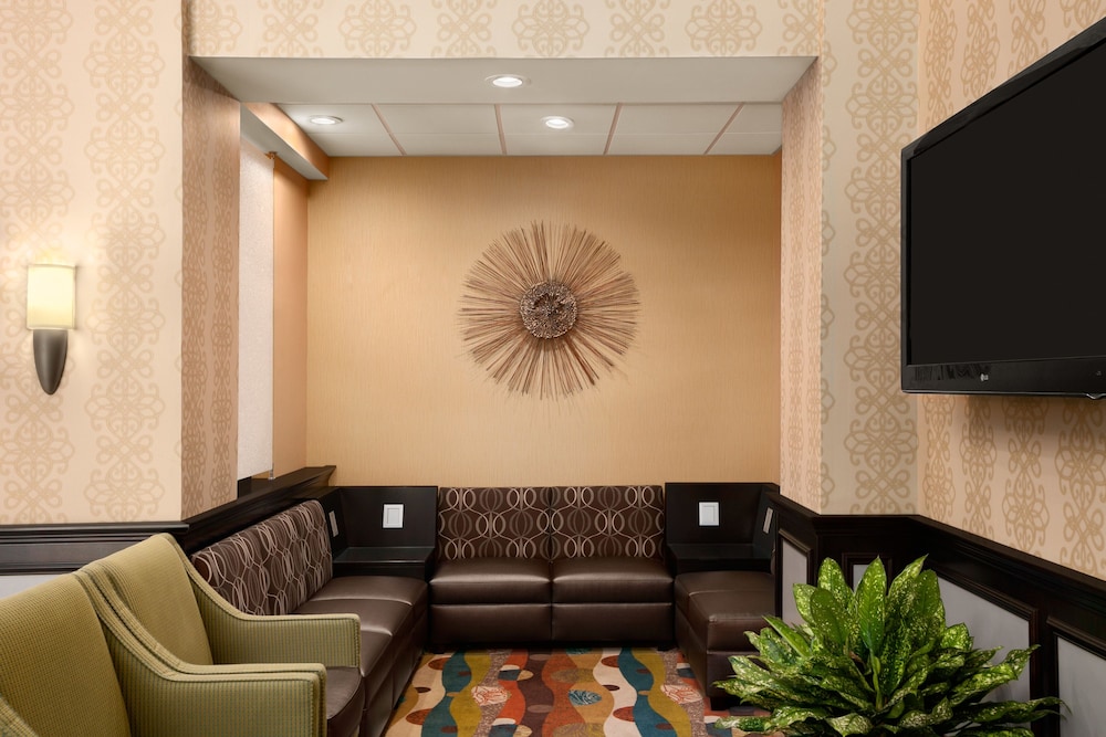 Days Inn By Wyndham Baltimore Inner Harbor 28/52