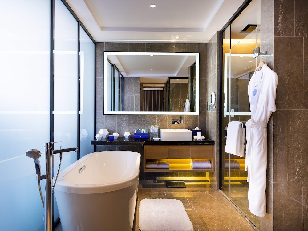 Novotel Ningbo East 75/76