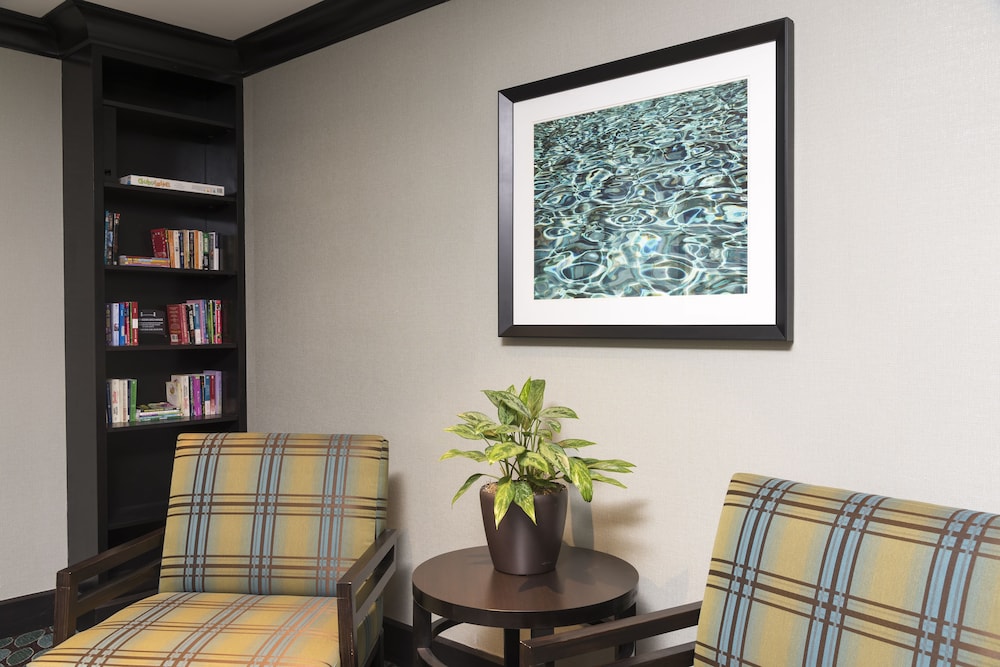 Staybridge Suites Chicago Oakbrook Terrace 44/64