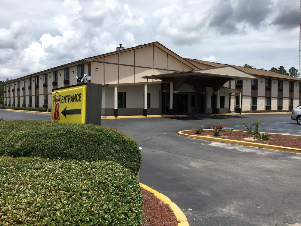Super 8 by Wyndham Waycross GA 3/22