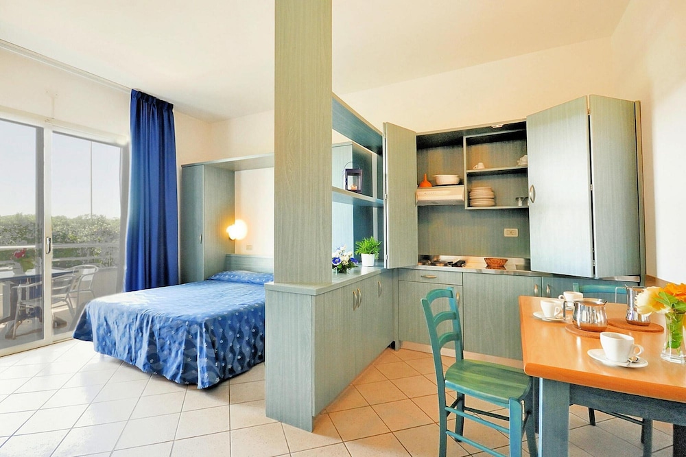 Villaggio Turistico Residence La Cecinella 44/77