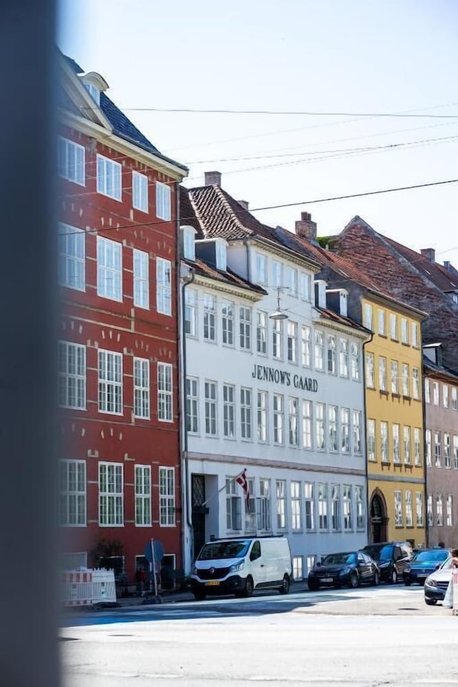 Hotel Sct Thomas 41/50