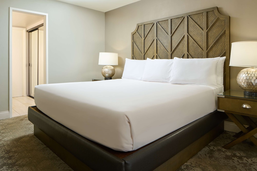2 BEDROOMS, PRESIDENTIAL, SUITE