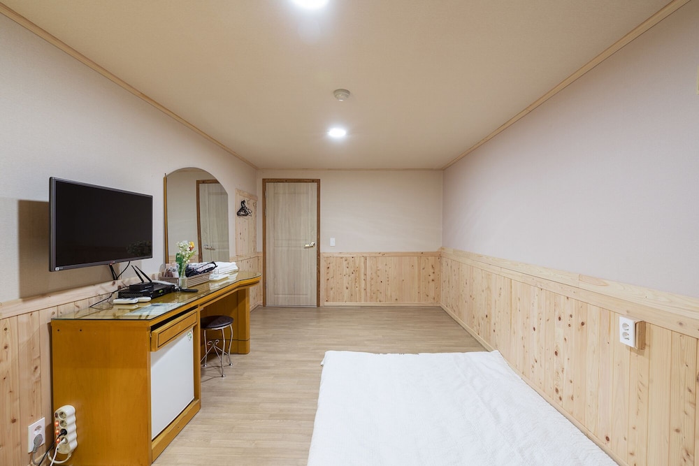 New Jeju Hotel 49/50