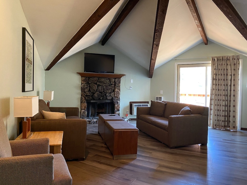 The Retreat On Charleston Peak 26/50