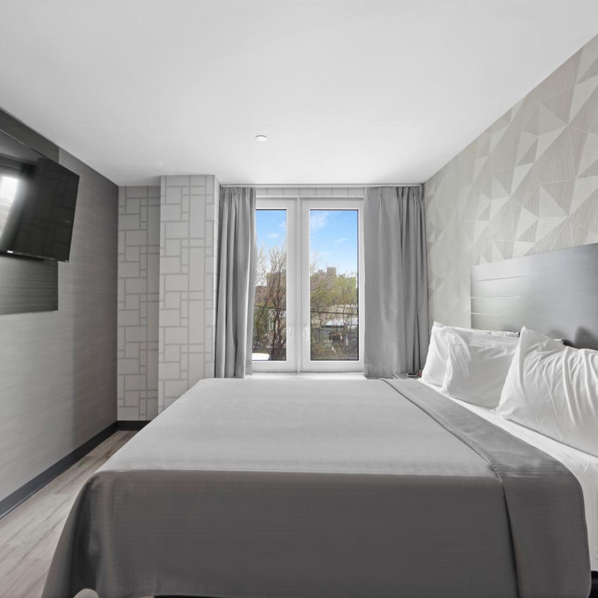 Hotel 365 Bronx 22/50
