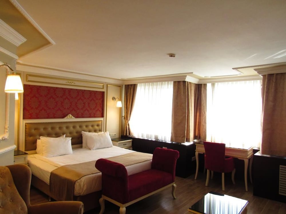 KADIKOY PARK SUITES. 7/32