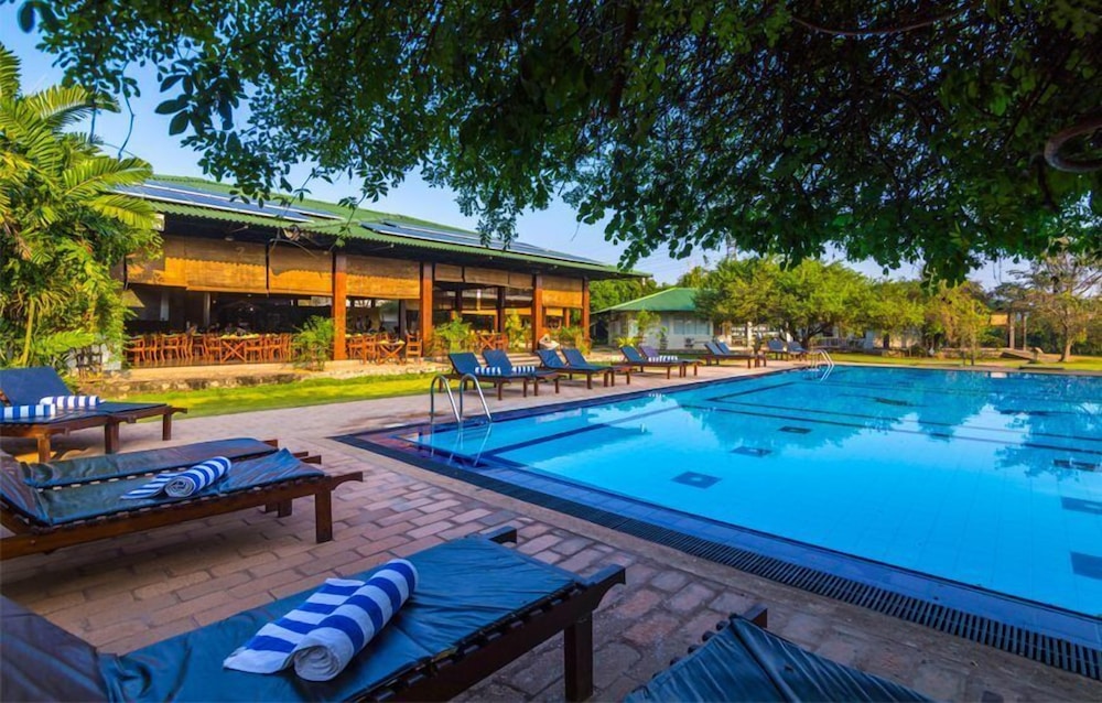 Camellia Resort And Spa 64/65