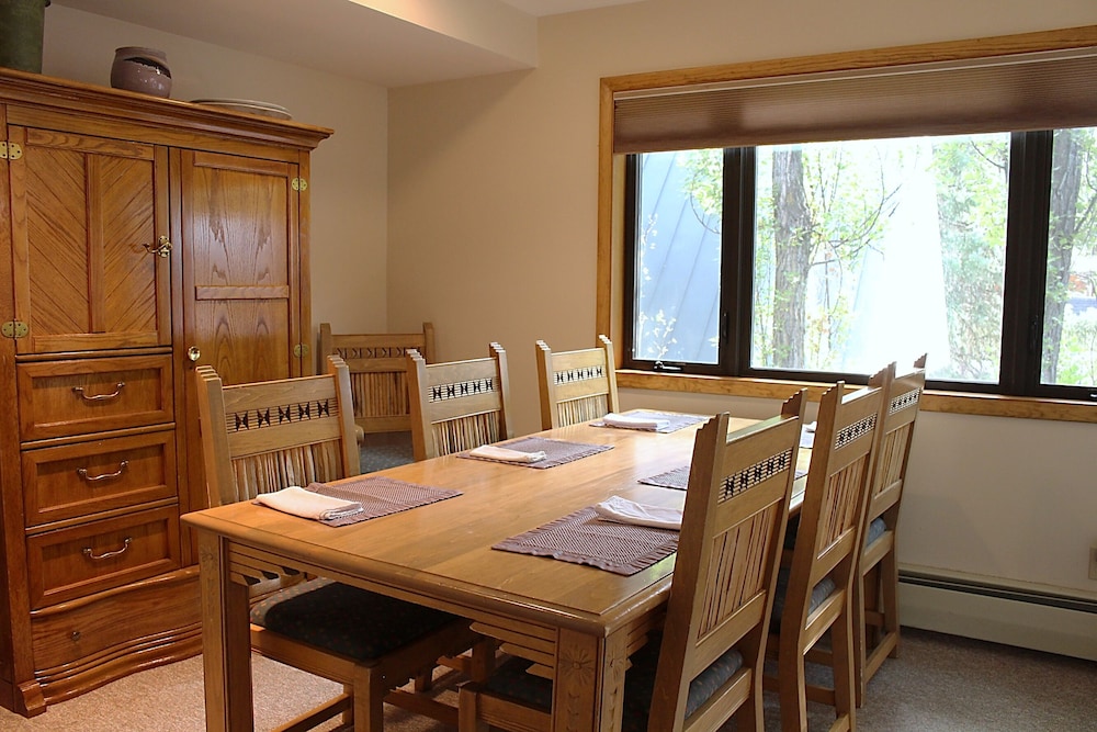 Shadow Mountain Lodge 34/68