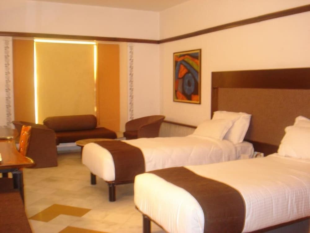 Paras Mahal 27/62