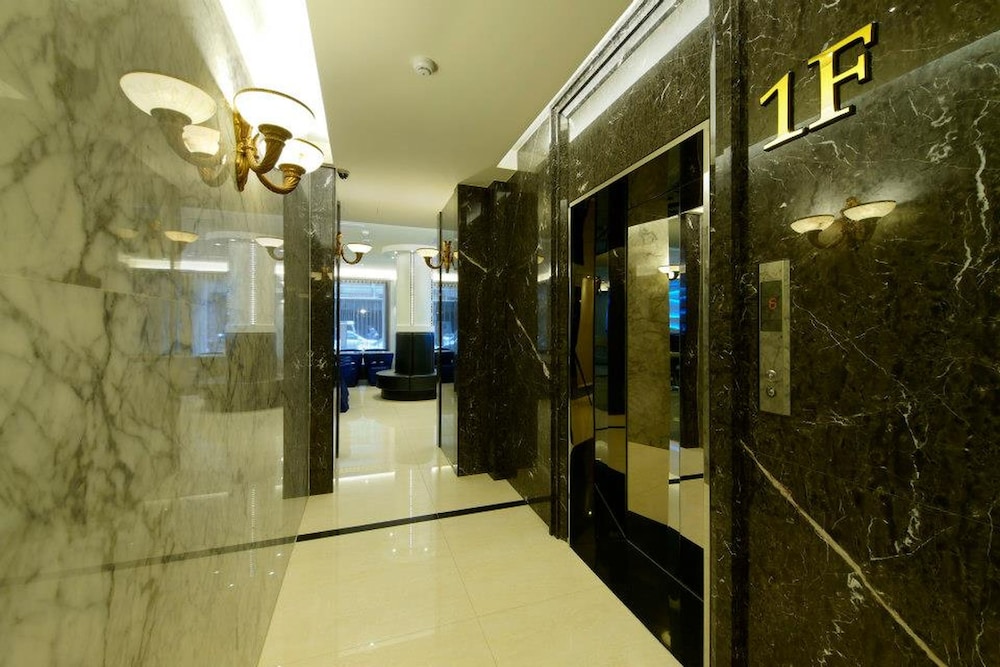 Harmonious Hotel 48/48