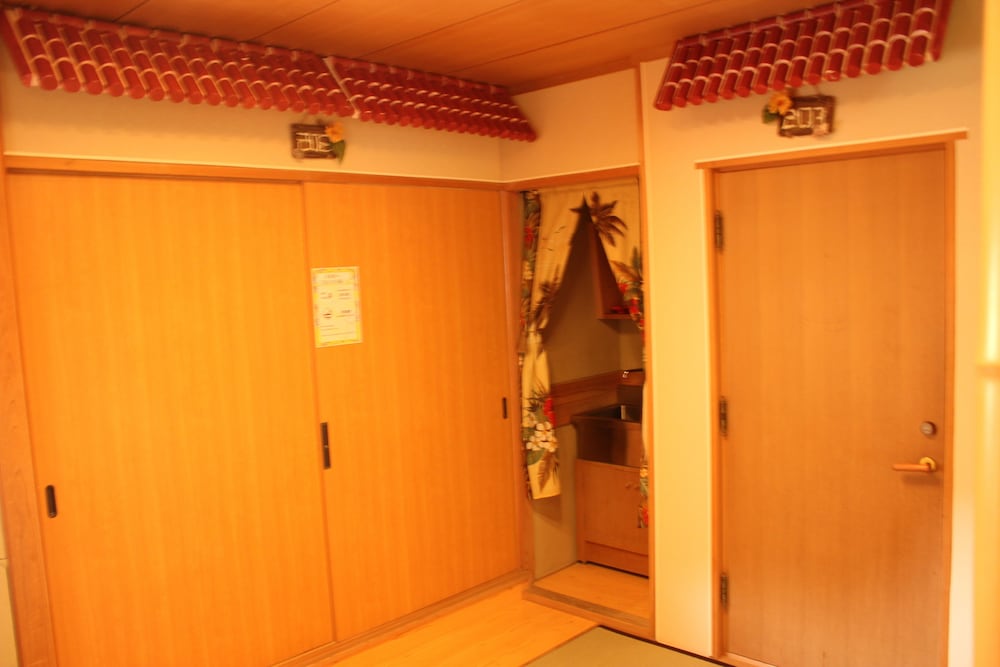 Okinawa Minshuku Kariyushi Honkan 39/68