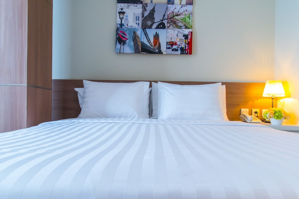 Hotel Dharmein Jakarta 11/58