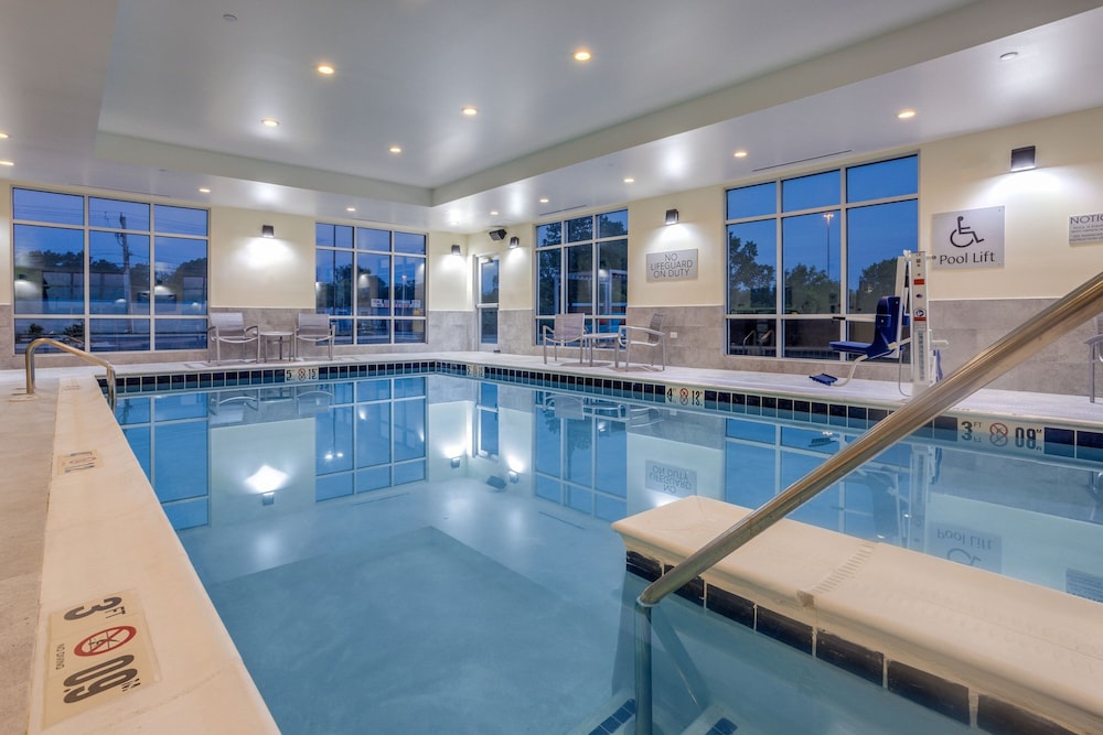 TownePlace Suites by Marriott Chicago Waukegan/Gurnee 25/50