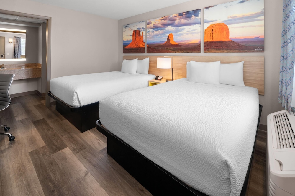 Days Inn by Wyndham Farmington NM 41/59
