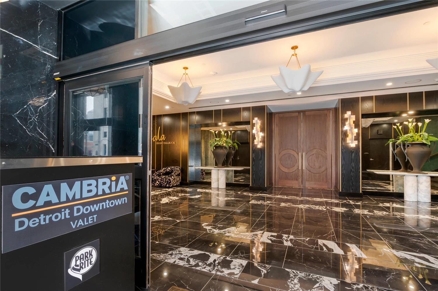 Cambria Hotel Detroit Downtown 15/49