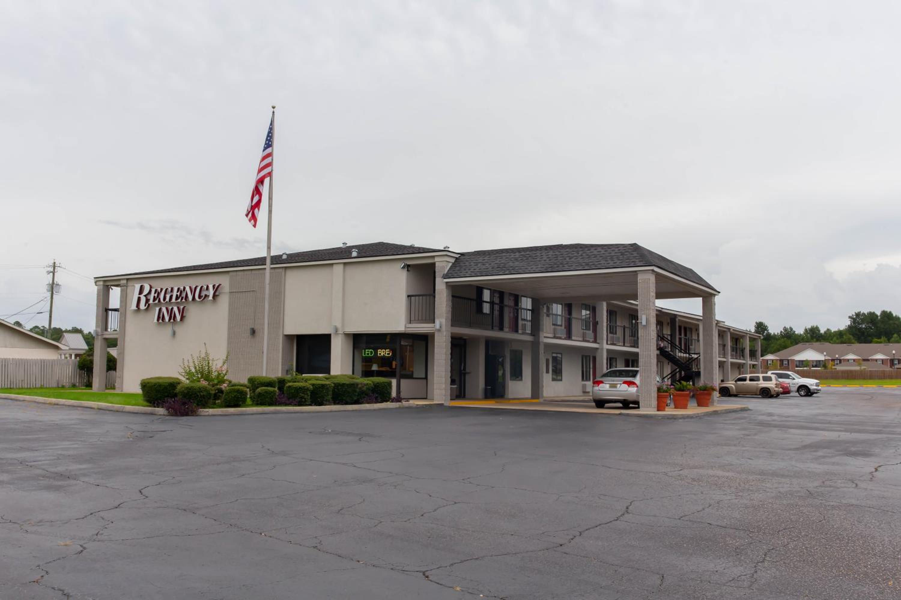 Regency Inn 20/26