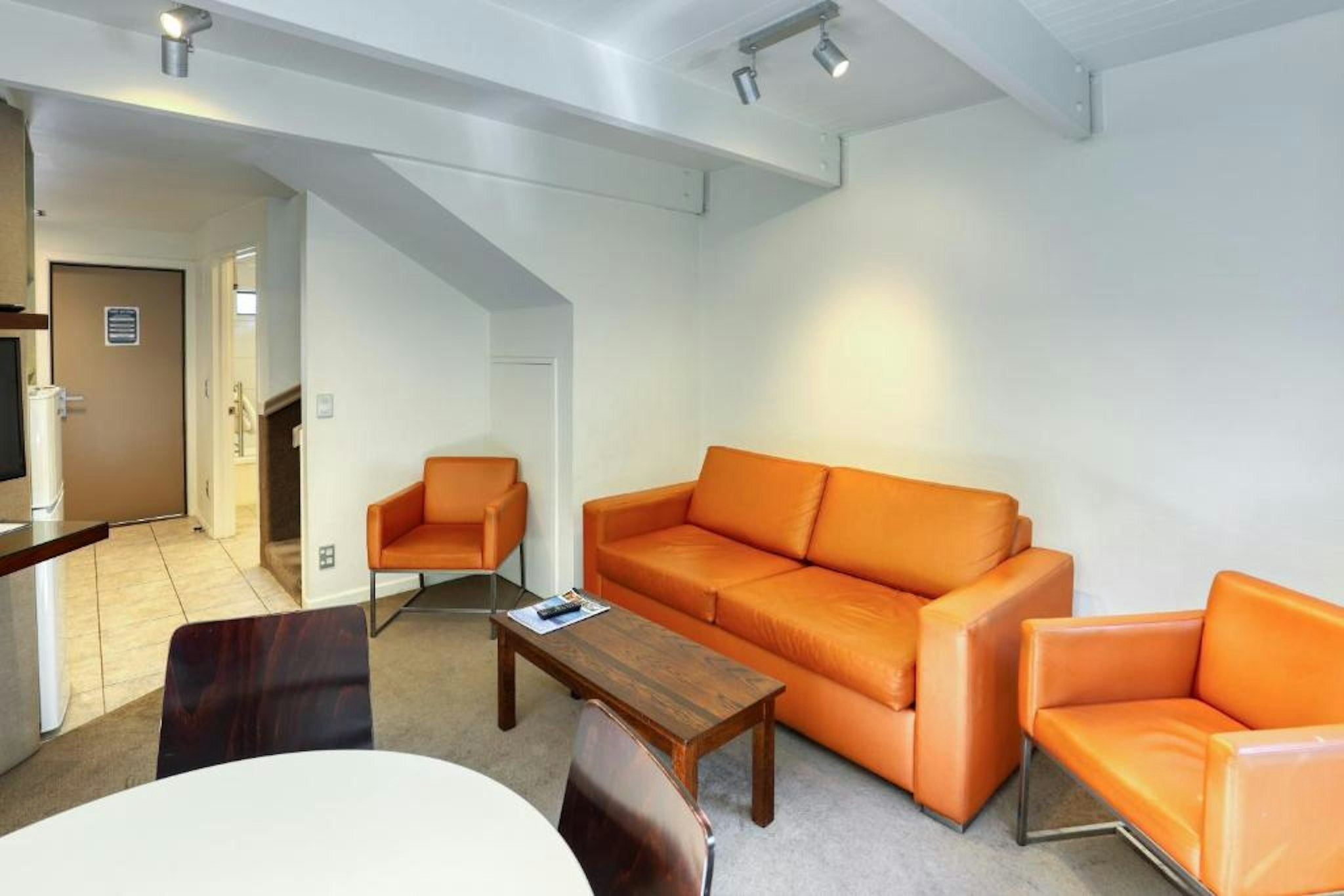 Garden Court Suites And Apartments 41/75