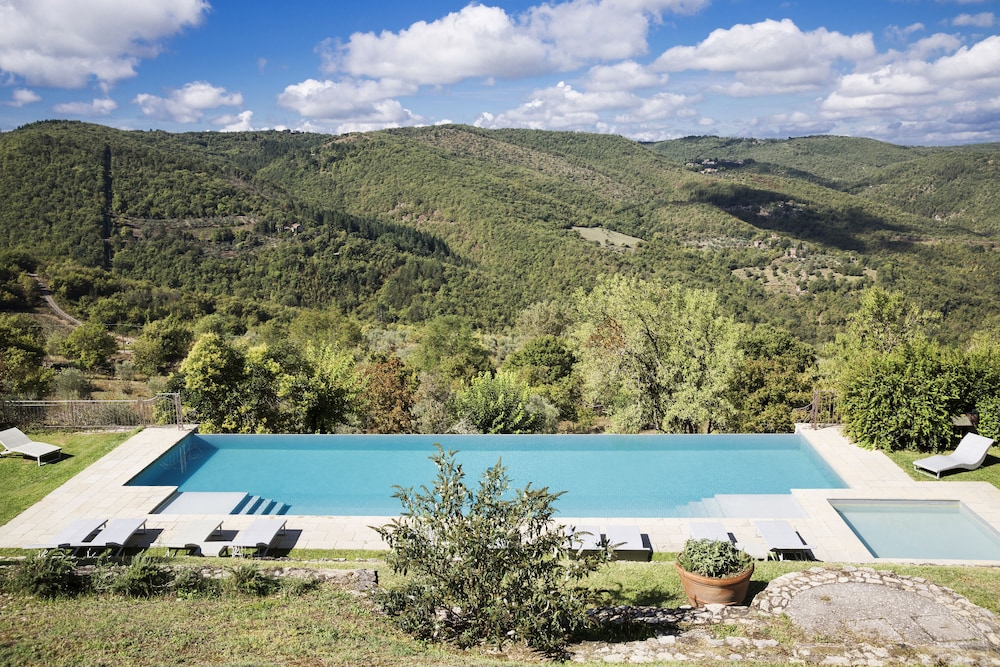 Borgo Di Pietrafitta Relais 65/74