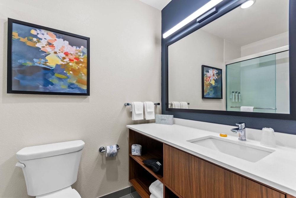 Everhome Suites Panama City Beach - 30A 57/60