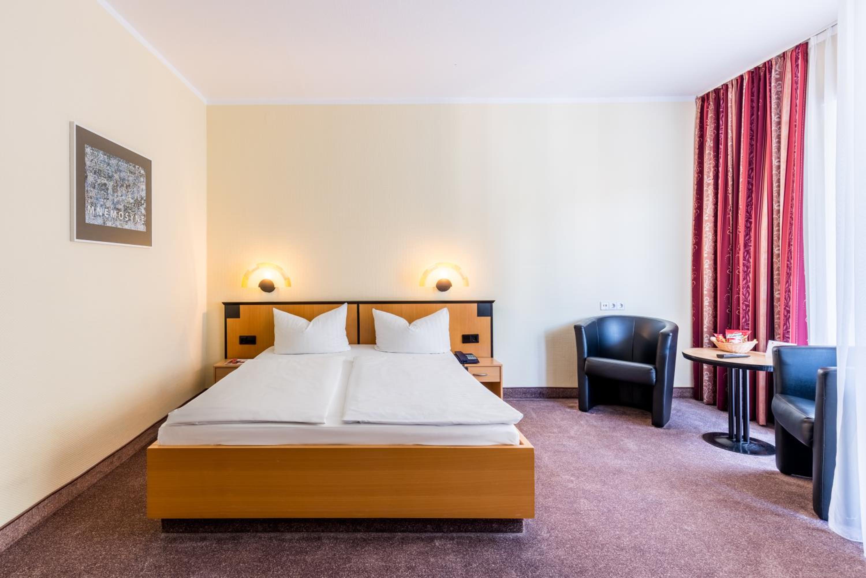 ROOM, TWIN BEDS, BALCONY