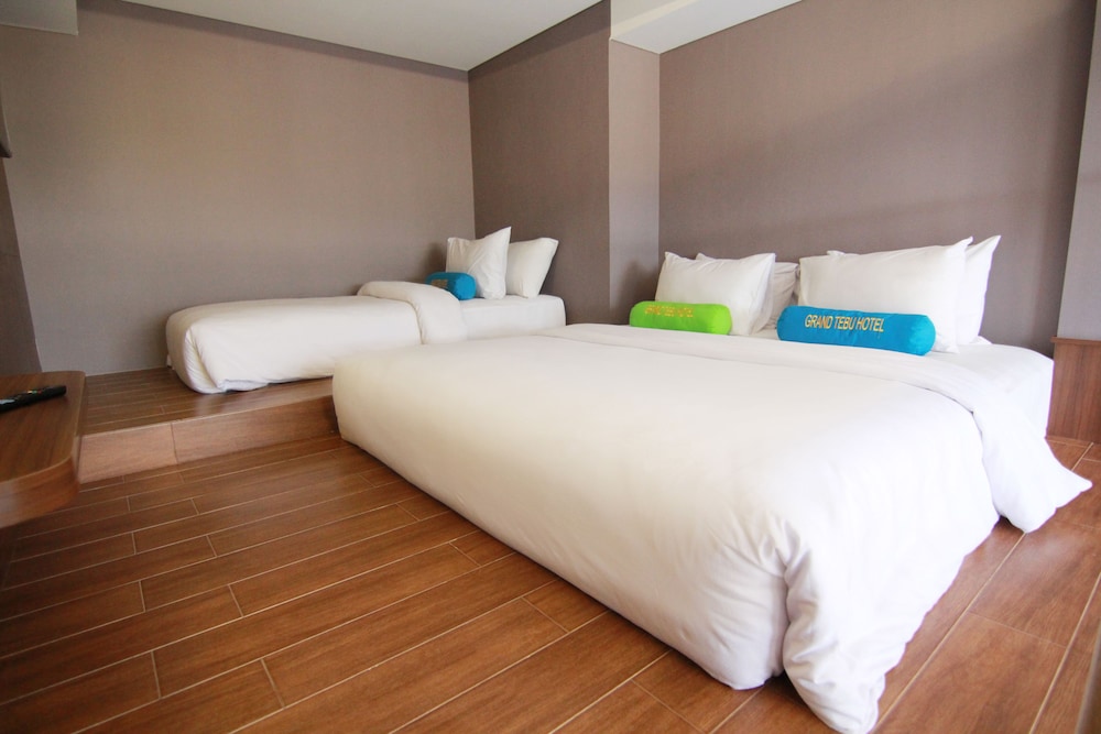 GRAND TEBU HOTEL 15/52