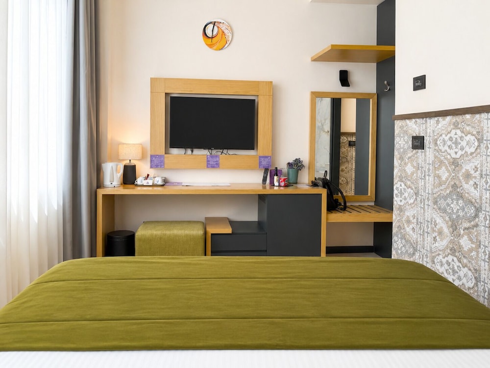 Atera Business Suites 37/42