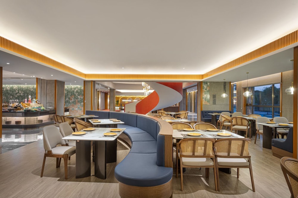 Wingate By Wyndham Libo Center 35/41