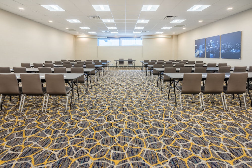 Holiday Inn Express Philadelphia-Midtown 56/77