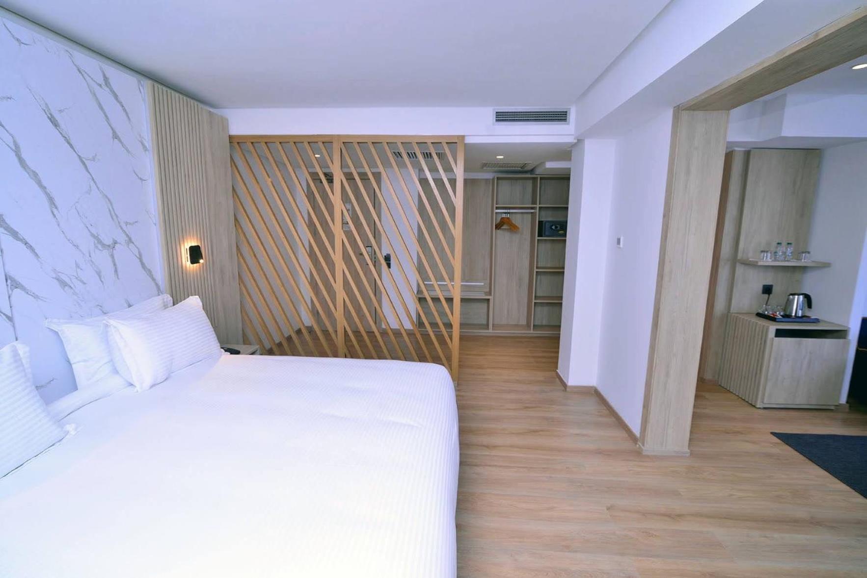 Superior, Suite, Double Bed, Sofa