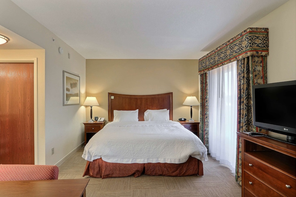 Hampton Inn Suites Savannah I 95 South Gateway 13/32