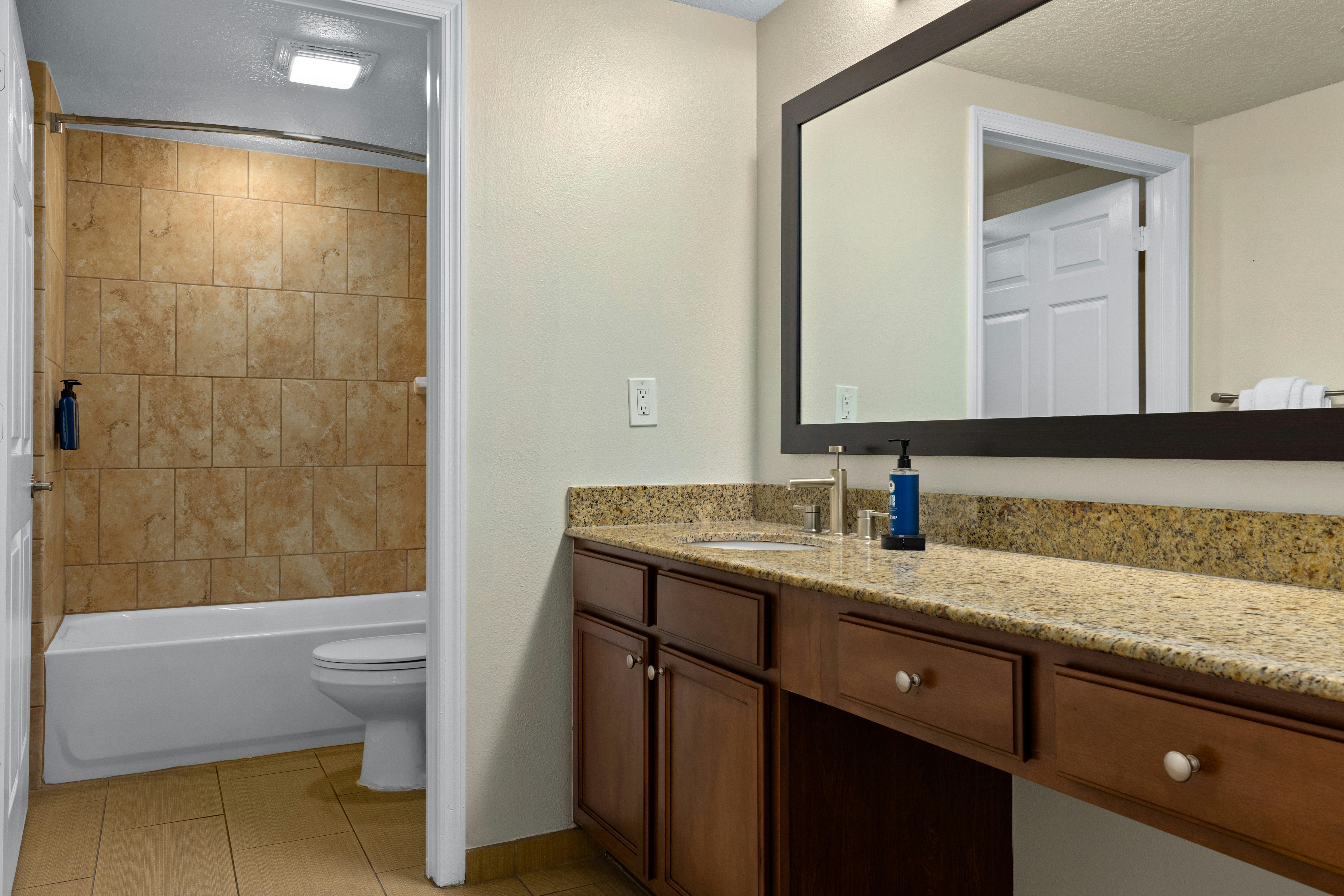 2 BEDROOMS, SUITE