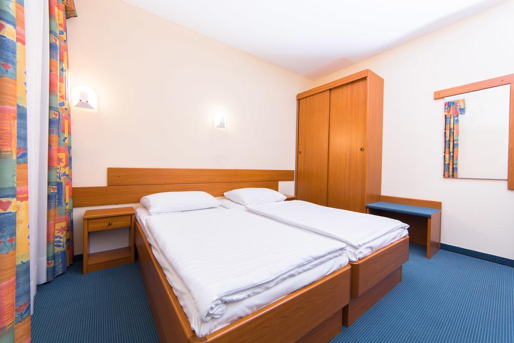 Hotel Sabotin 11/35