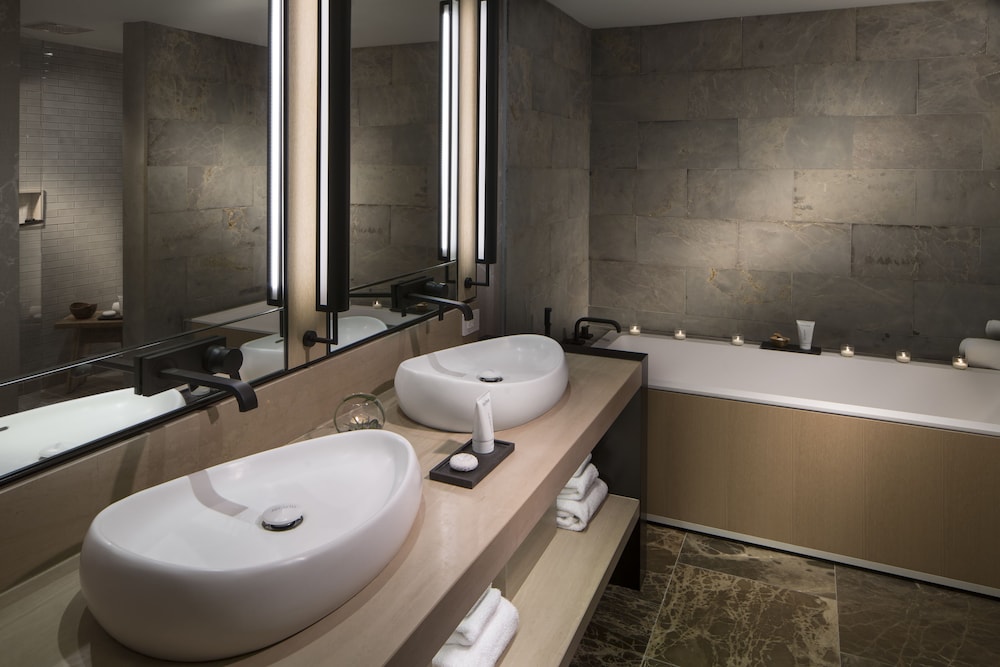 Nobu Hotel Miami Beach 67/67