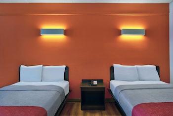 2 Full Beds - Smoking