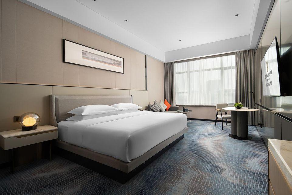 One City Rezen Hotel 5/46
