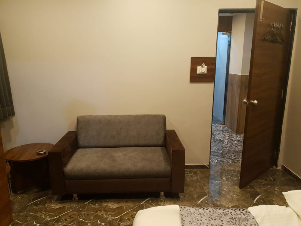 HOTEL LAKE PALACE 25/32