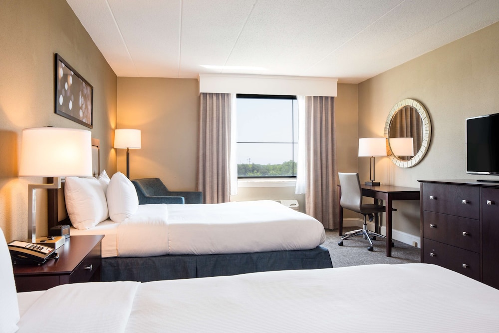 Doubletree By Hilton Hotel Laurel 14/71