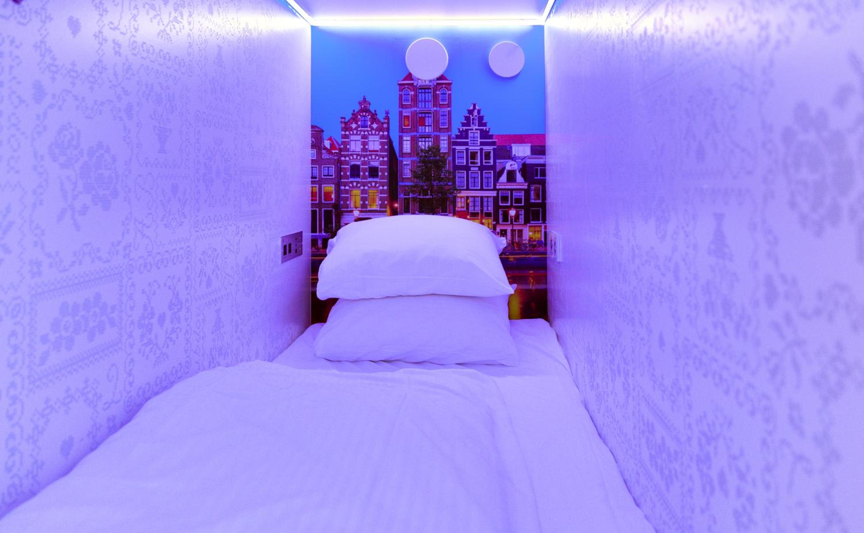Capsule, Mixed Dorm, Single، De Bedstee Boutique Capsules 2/2