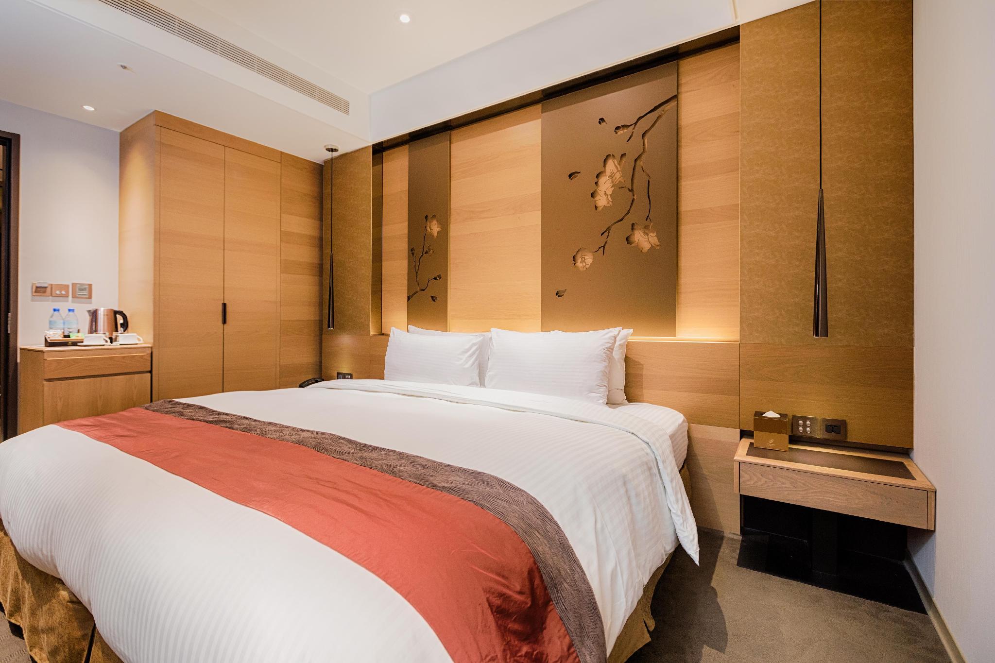 Room, Double Bed, No Window, Accessible