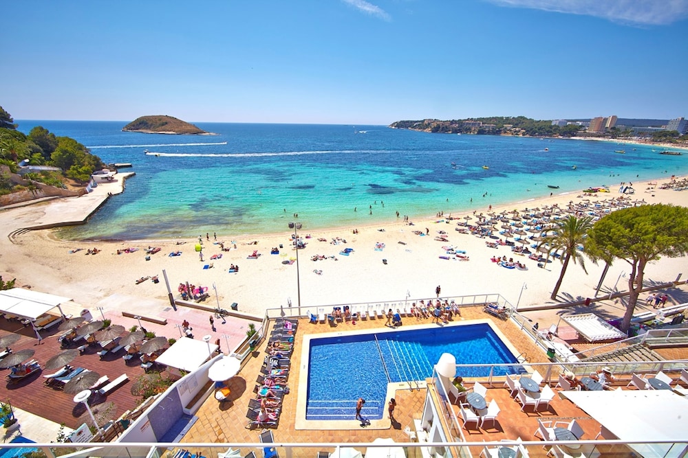Flamboyan Caribe Hotel & Spa 4/42