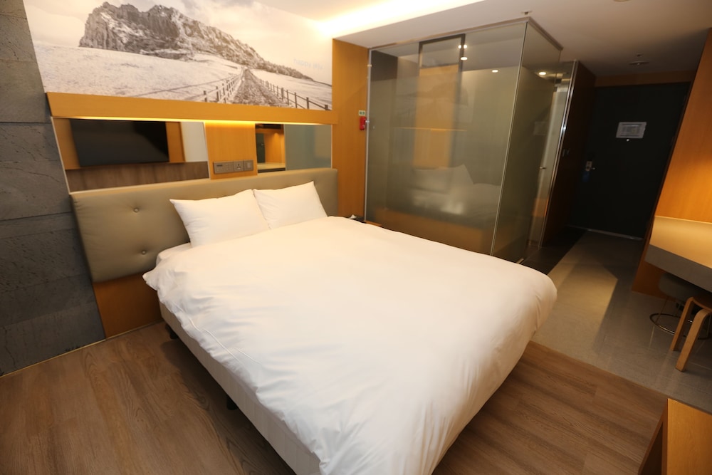 Asia Hotel Jeju 36/53
