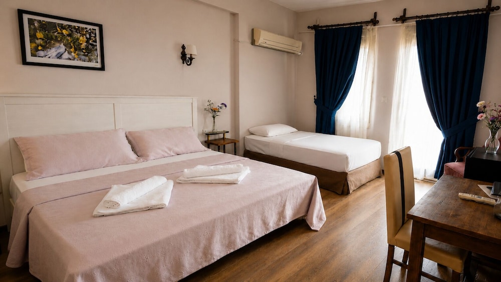 Family, 1 Double and 1 Single Bed, Sea View