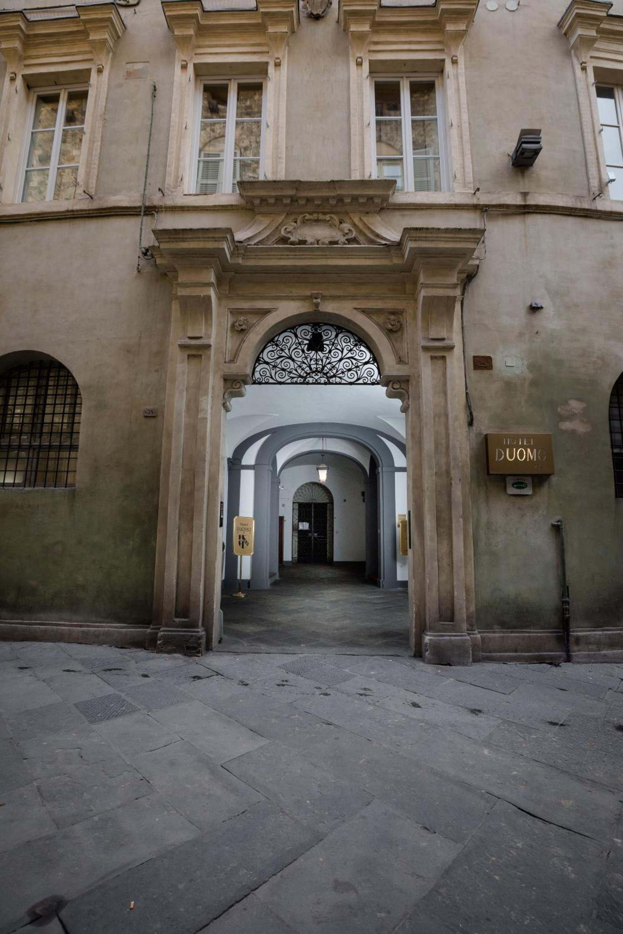 Hotel Duomo Siena 29/33