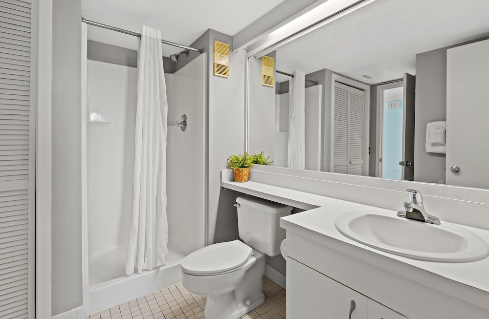 Ocean Creek Resort 72/73