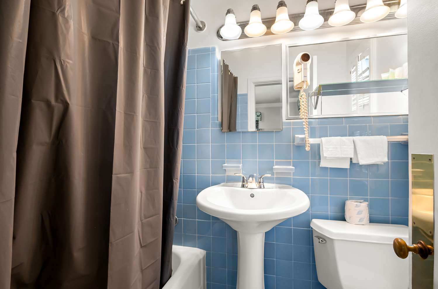Americas Best Value Inn Historic Clewiston Inn 56/56